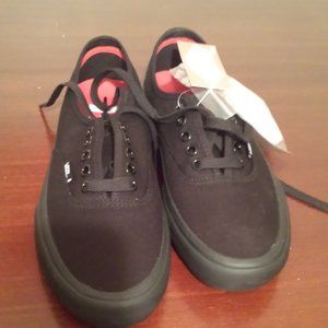 New Black Vans Skate Shoe Womens  8 Men 6.5 unisex